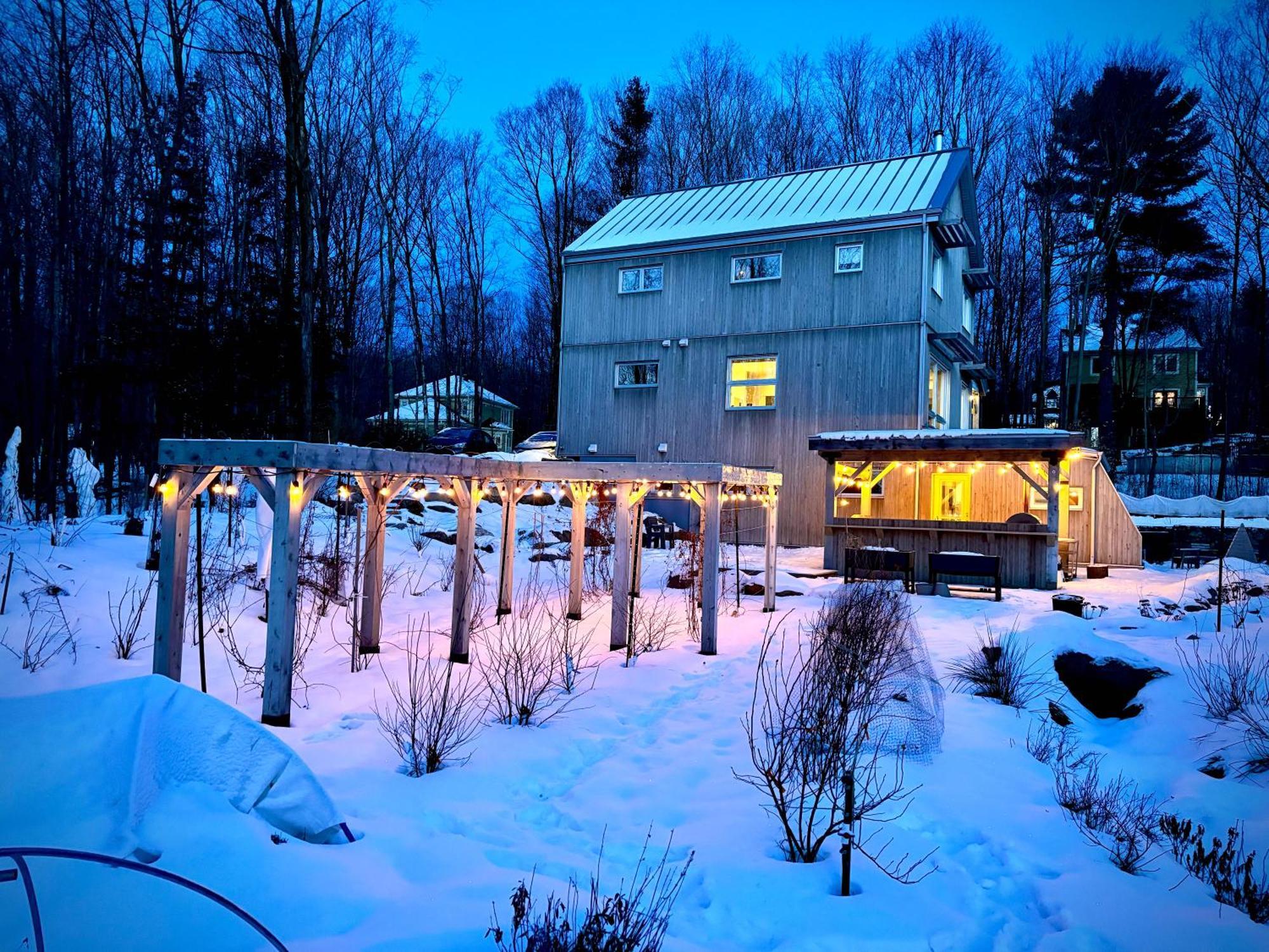 Bed and Breakfast Le Camp Cache Shefford Esterno foto